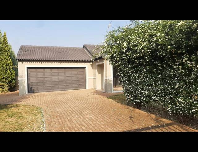 2 BEDROOM PROPERTY TO RENT IN KOOKRUS